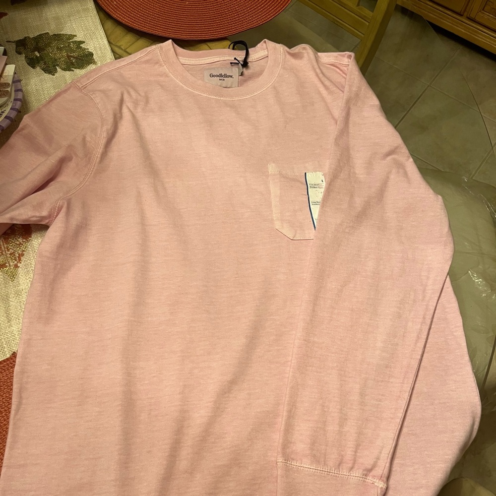 Long sleeve top for men.